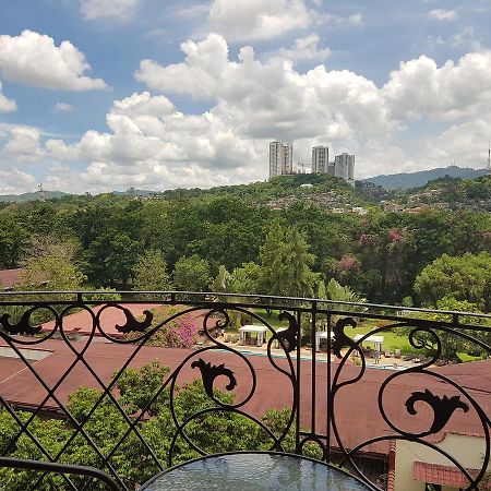 Sophia Suites Residence Hotel Cebu Екстер'єр фото