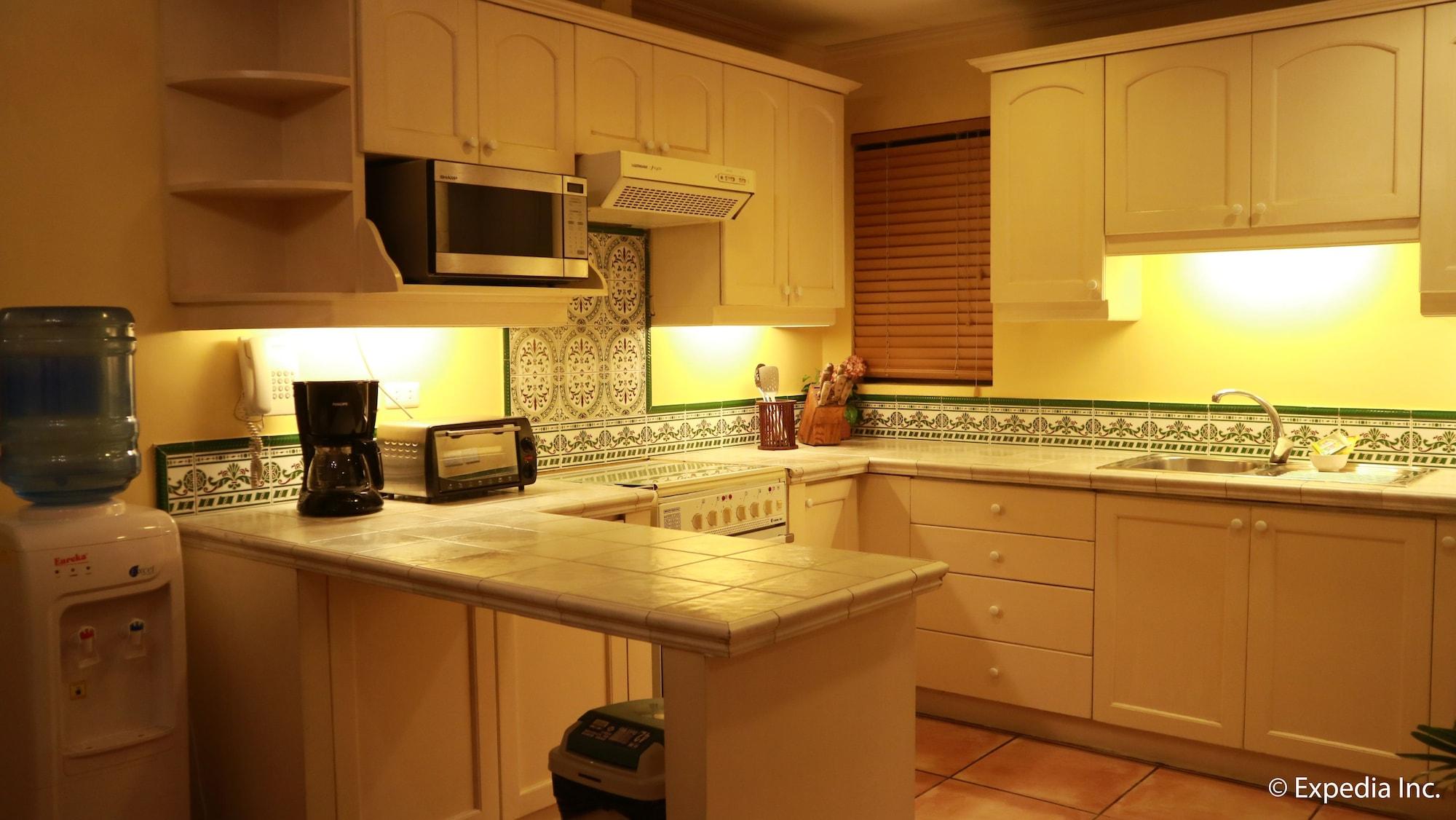 Sophia Suites Residence Hotel Cebu Екстер'єр фото