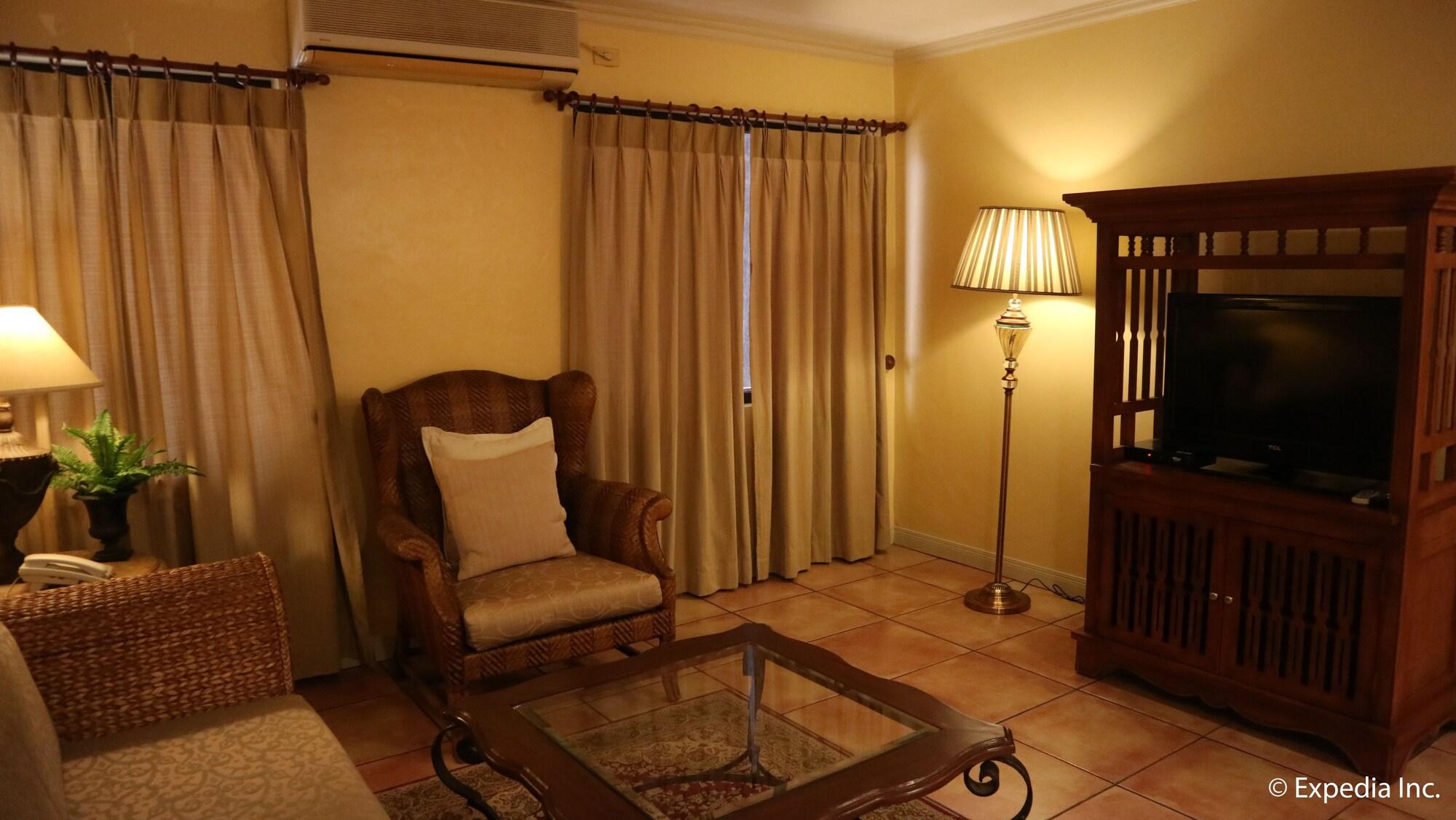 Sophia Suites Residence Hotel Cebu Екстер'єр фото