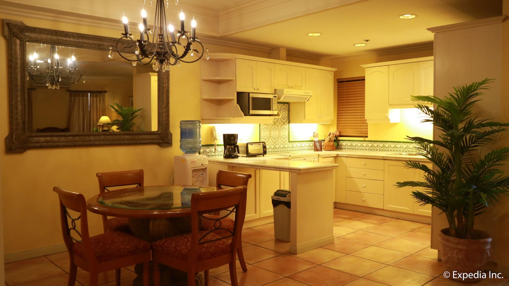 Sophia Suites Residence Hotel Cebu Екстер'єр фото