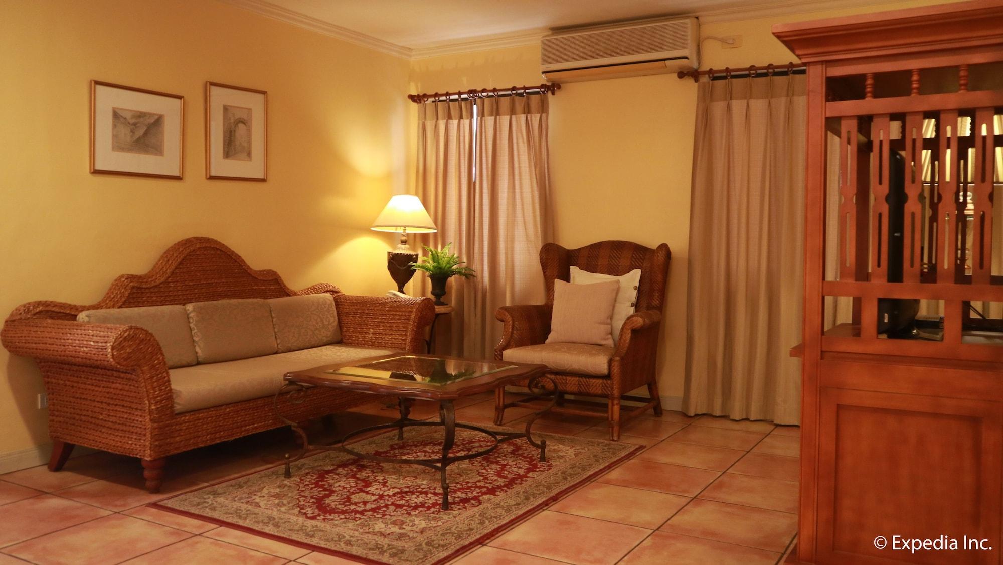 Sophia Suites Residence Hotel Cebu Екстер'єр фото