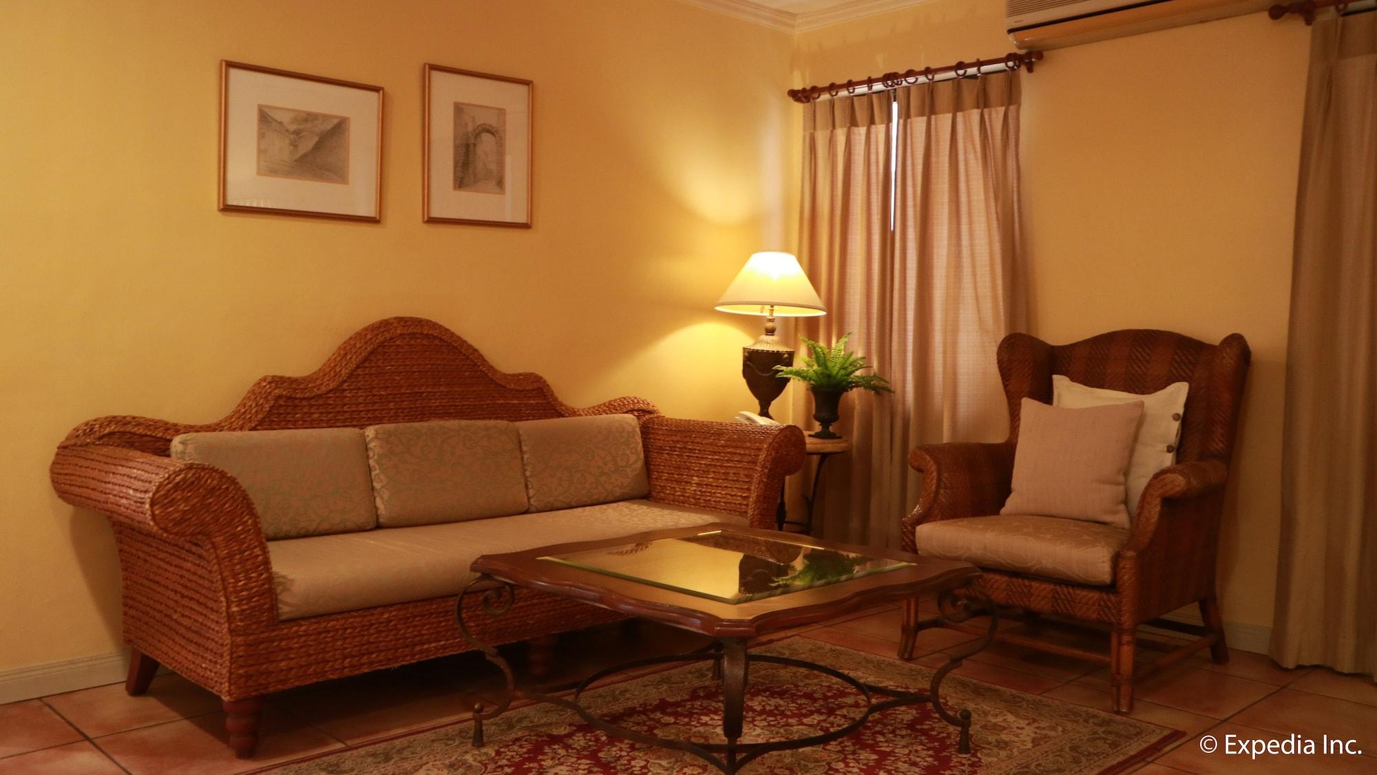 Sophia Suites Residence Hotel Cebu Екстер'єр фото