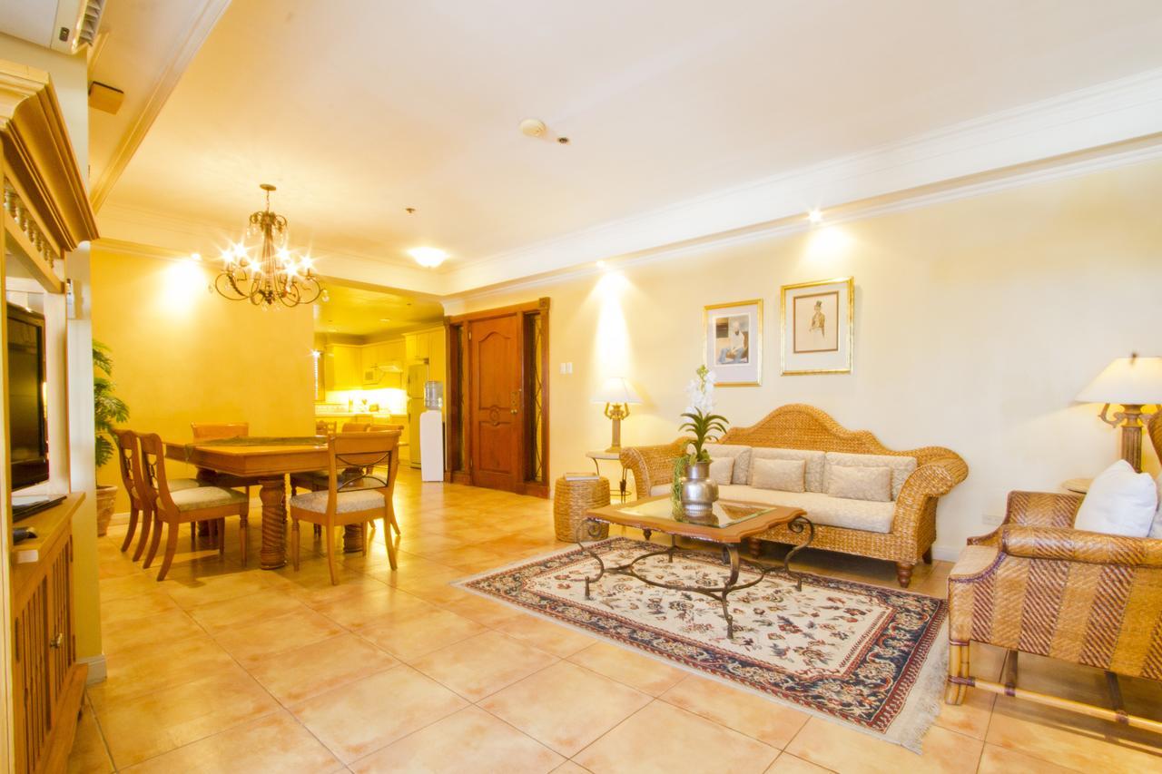 Sophia Suites Residence Hotel Cebu Екстер'єр фото