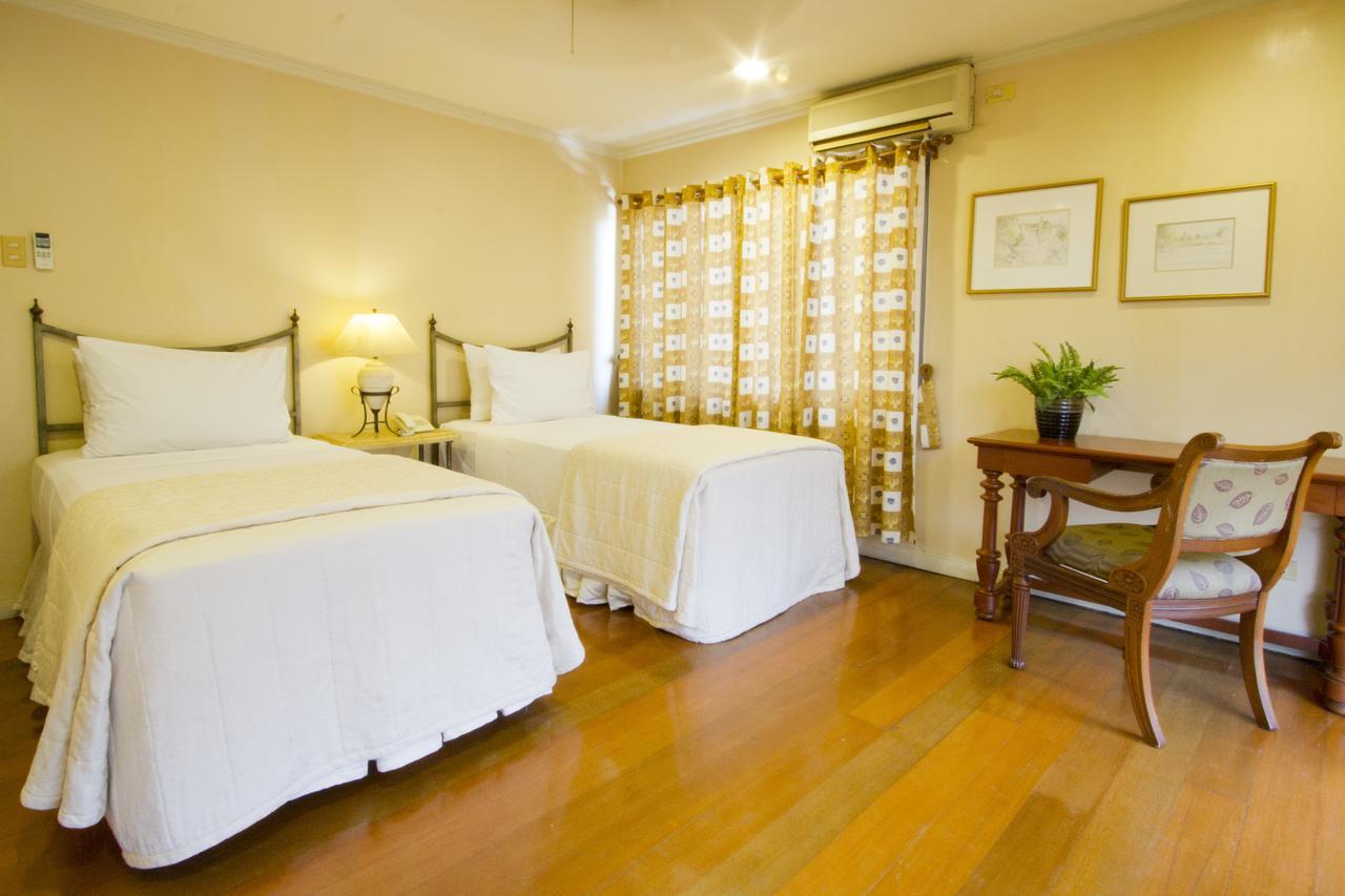 Sophia Suites Residence Hotel Cebu Екстер'єр фото
