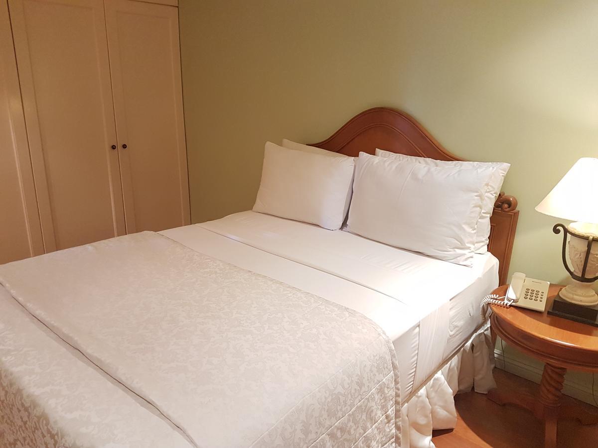 Sophia Suites Residence Hotel Cebu Екстер'єр фото